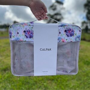 NWT Calpak Floral Packing Cubes